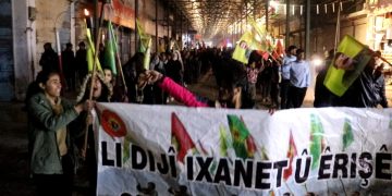 Ciwanên Kobanê li dijî êrîşên PDK rabûn