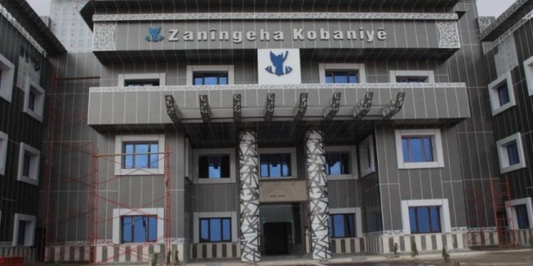 Bingeha serkeftin û destkeftiyên mezin yên Şoreşa Rojava; perwerde