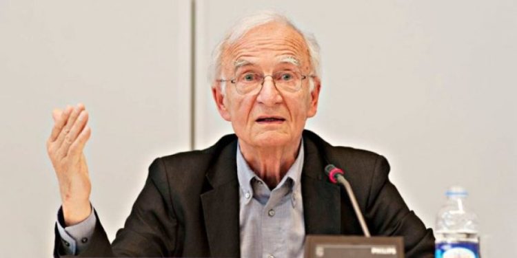 Prof. Peach: Pêngava li dijî tecrîdê berxwedana navneteweyî ye