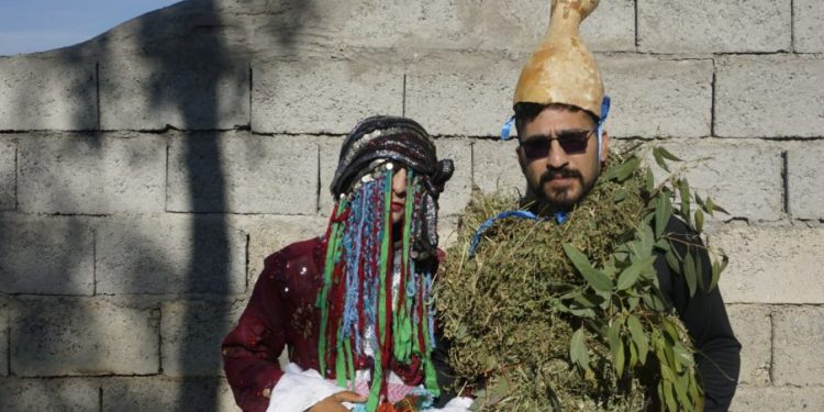 Bi coş û germahiyêk mezin bûka sersalê li Mexmûr hate gerandin