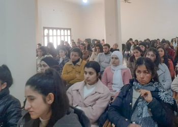 Li Zanîngeha Kobanê şehîdên Parîsê hatin bibîranîn