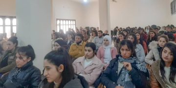 Li Zanîngeha Kobanê şehîdên Parîsê hatin bibîranîn