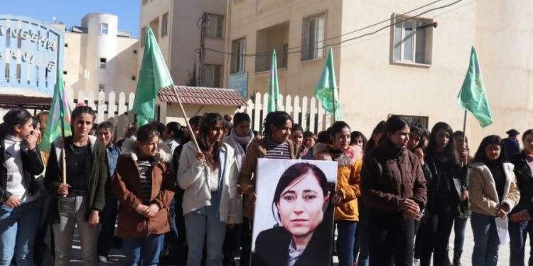 Xwendekarên Kobanê Şehîd Zelal bibîranî