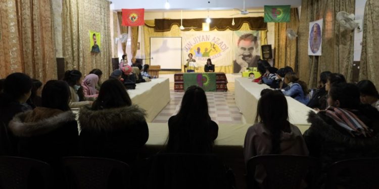 Li Şehba Komxebat: Parastin û Jinên Ciwan