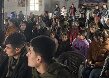 Ciwanên Şehba êrîşên Îranê û Tirkî li ser Kurdistanê şermezar kirin û berxwedana gerîla silav kirin