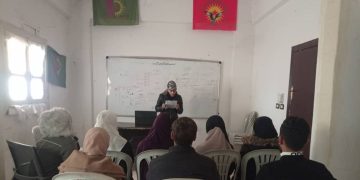 Ciwanên Tebqa ji bo danasîna Komployê Navnetewî civînan li dardixin