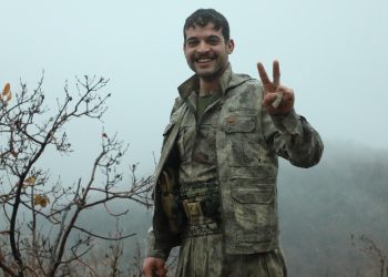 “Ez bangewazî li ciwana dikim ku tevlî refên gerîla bibin”