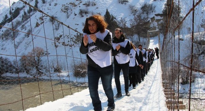 Meşvanên Azadiyê serdana Pira Ciwanên Şoreşger kirin