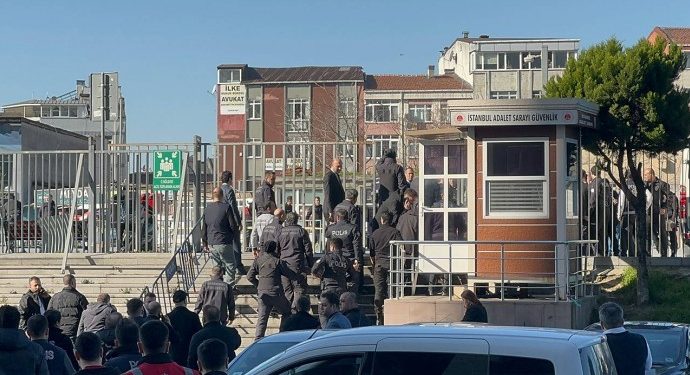 Li Stenbolê di nava 24 saetan de bi kêmî 90 kes hatin binçavkirin
