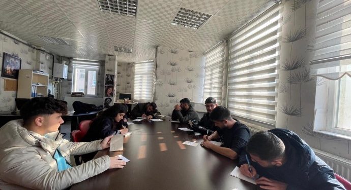 Ciwanên Mûşê ji Îmraliyê re 50 name şandin