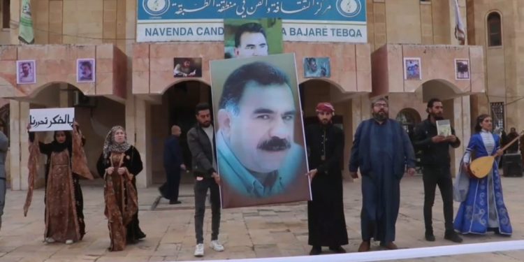 Li Tebqa bi meş, stran û şano Komployê Navnetewî hat şermezar kirin