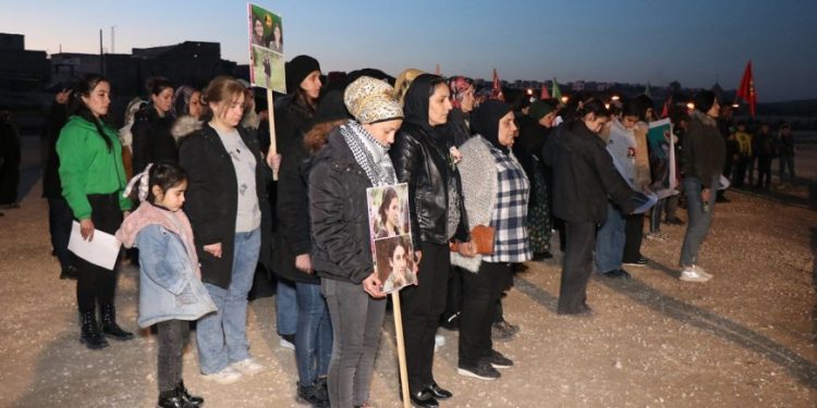 Yekitiya Jinên Ciwan a Helebê şehîd Sara û Bîşeng bi bîr anîn