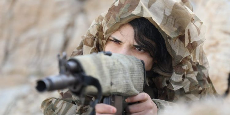 HPG: Gerîlayên azad 2 dagirker ceza kir û 4 kamerayên mobesse îmhakir