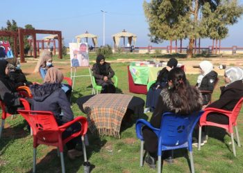 Jinên Ciwan ên Tebqa parêznameyê 5’emîn a Rêber Apo dixwînin