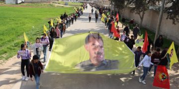 Bi pêşengtiya Jinên Ciwan ên Şehba banga tolhildana Şehîd Sara û Şehîd Bişeng hat kirin