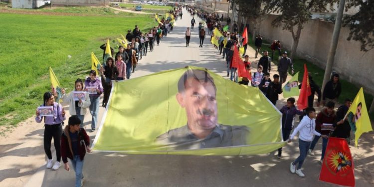 Bi pêşengtiya Jinên Ciwan ên Şehba banga tolhildana Şehîd Sara û Şehîd Bişeng hat kirin