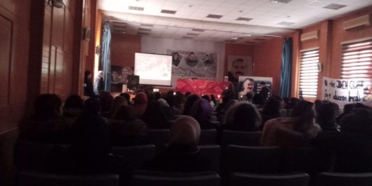 Li Dirbesiyê panelek li ser komplo hat li darxistin