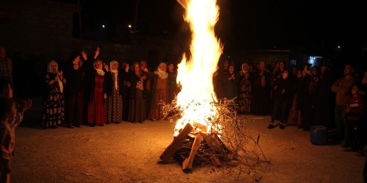 Li Mexmûrê pîrozbahiyên Newrozê destpê kirin