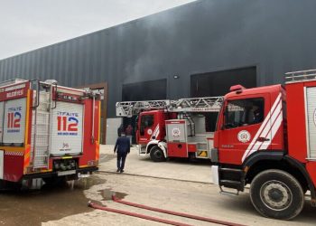 Înîsiyatîfa Zarokên Agir agir berdan sê wesayit û febrîqeyekê