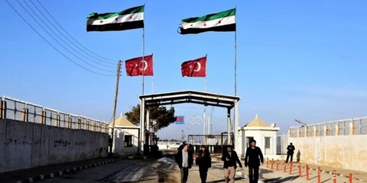 Dewleta Tirk 6 jê jinên ciwan 15 kes revand Tirkiyeyê