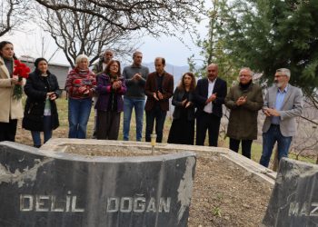 Mazlûm Dogan li ser gora xwe hate bîranîn