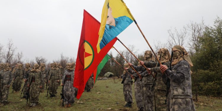 Li çiyayên Kurdistanê Newroz hat pîrozkirin