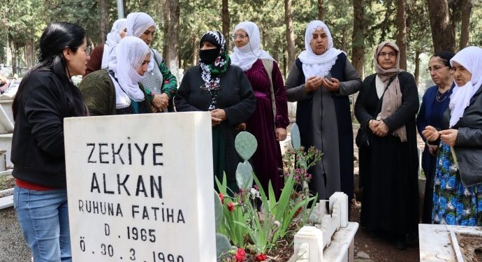 Zekiye Alkan li ser gora xwe hat bibîranîn