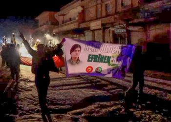 Ciwanên Kobanê dagirkina Efrînê şermezar kirin û soza berxwedanê dan