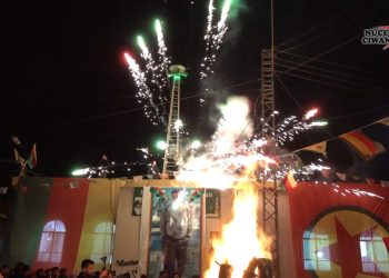 Li Qudurbek a Qamişlo ciwan û şênî agirê Newrozê bilind kirin