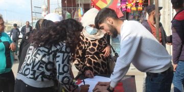 Ciwanên Şoreşger ên Qamişlo hemleya komkirina imzeyan ji bo azadiya Rêber Apo berdewam dikin