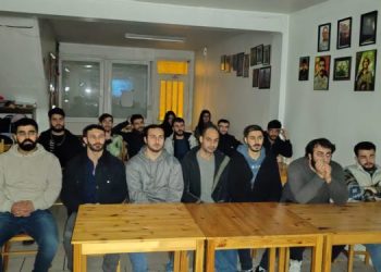 Şeva fîlimê ji endamên ciwanên CKF