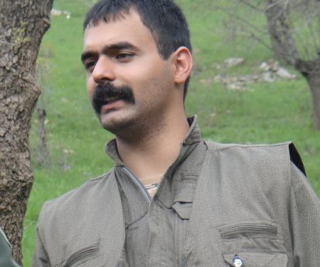 KCR: Em hevrêyê xwe yê hêja û fermandar Heval Tolhildan bi rêzdarî û minetdarî bi bîr tînin!