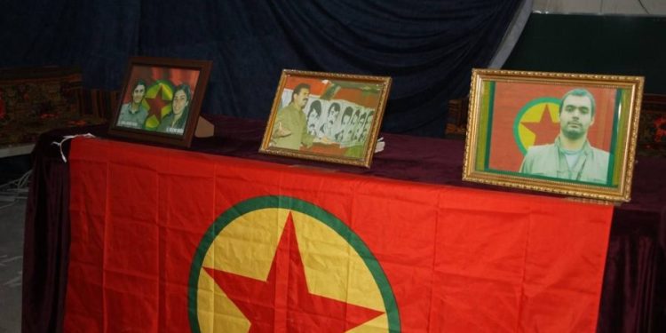 Di pêşengtiya Ciwanên Mexmûrê de şehîd Tolhildan Qendîl hate bîranîn