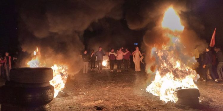Li Qamişlo ciwanan pêşengtiya pîrozbahiyên Newrozê dikin