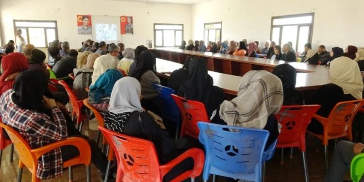 Yekitiya Jinên Ciwan li Eyin Îsa Şehîd Bişeng û Şehîd Sara bi bîr anîn