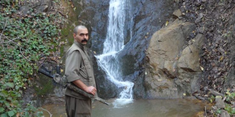 KCR: Em hevrêyê xwe yê hêja û fermandar Heval Tolhildan bi rêzdarî û minetdarî bi bîr tînin!