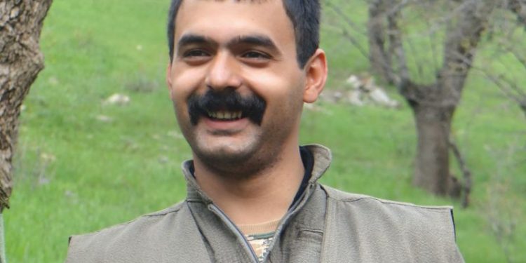 KCR: Em hevrêyê xwe yê hêja û fermandar Heval Tolhildan bi rêzdarî û minetdarî bi bîr tînin!