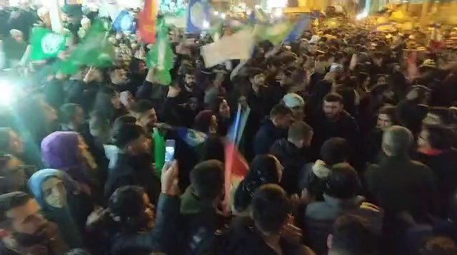 Li Êlihê bi hezaran ciwan di şahiyê de hatin bahev