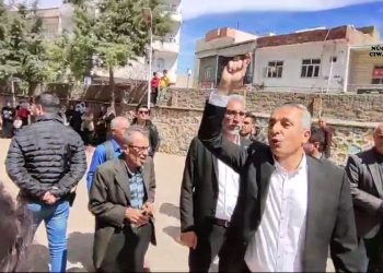 Tanhan: Dengên xwe biparêzin! Îro roja parastina namûs û şerefê ye.