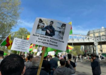 Li Parîsê radestkirina ciwanên Kurd a ji dewleta Tirk re hat şermezarkirin
