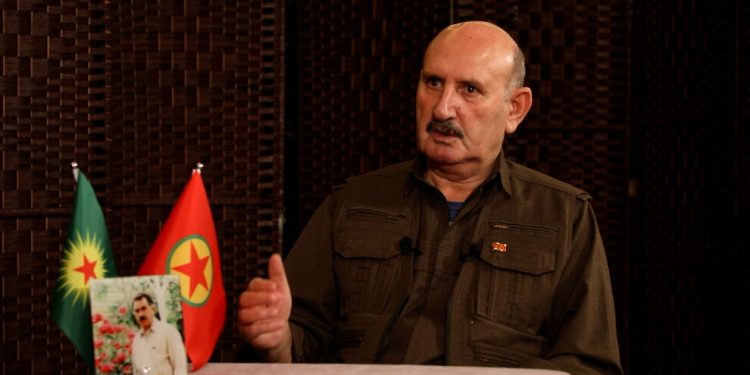 Ok: Çare nîne, AKP çawa bilind bûye wê wisa li erdê bikeve