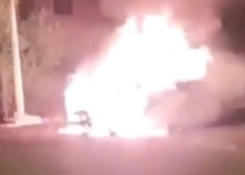 Li Erzîromê wesayitek ‘endamên şerê taybet’ hate şewitandin