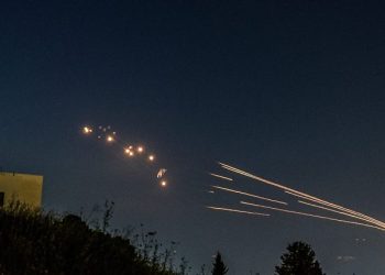 Îranê li dijî Îsraîlê êrişa bi balafirên bêmirov da destpêkirin