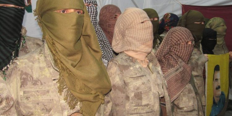 26 jinên ciwan ji bo tolhildana Şehîd Bişeng û Şehîd Sara tevlî Rêbertiyê bûn