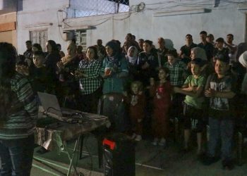 Yekîtiya Jinên Ciwan a Qamişlo sinevizyonekî ji gel re da temaşekirin