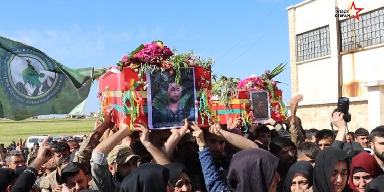 Şehîdên Basilê li Şehba bi merasîmekî girseyî hatin oxirkirin