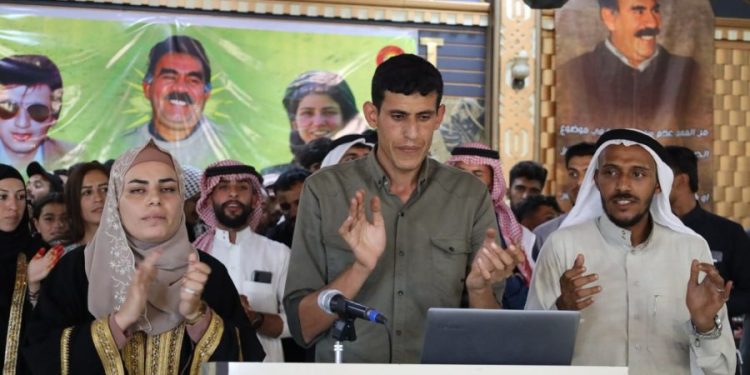 Ciwanên Ereb “Konferansa Ciwan û Rêbertî” li darxistin