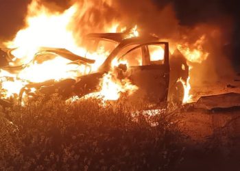 LEZGÎN – Li gundekî Kobanê wesayîtek hat bombebarankirin