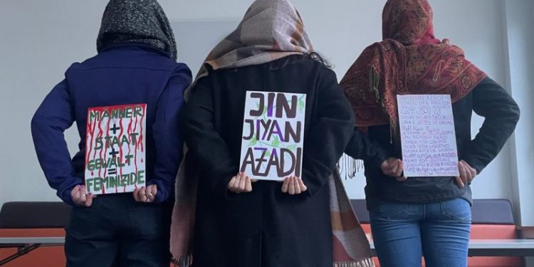 Ciwanên endamên TekoJIN’ê li dijî dagirkeriya baviksalarî û faşîst a dewletê ne