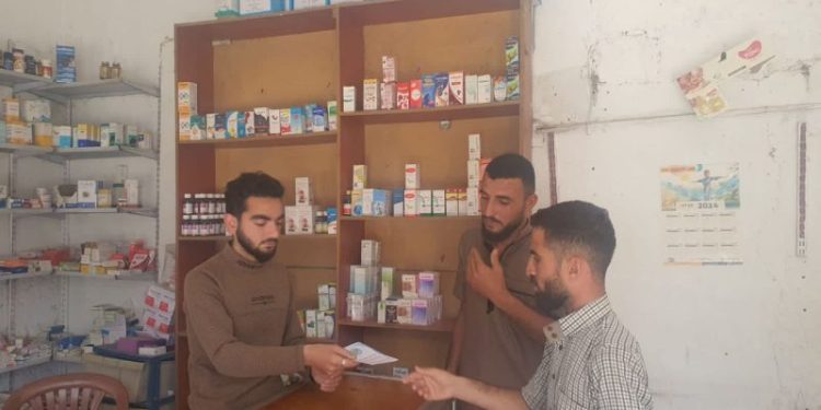 Ciwanên Dêrazorê broşûr derbarê rola ciwanan belav dikin